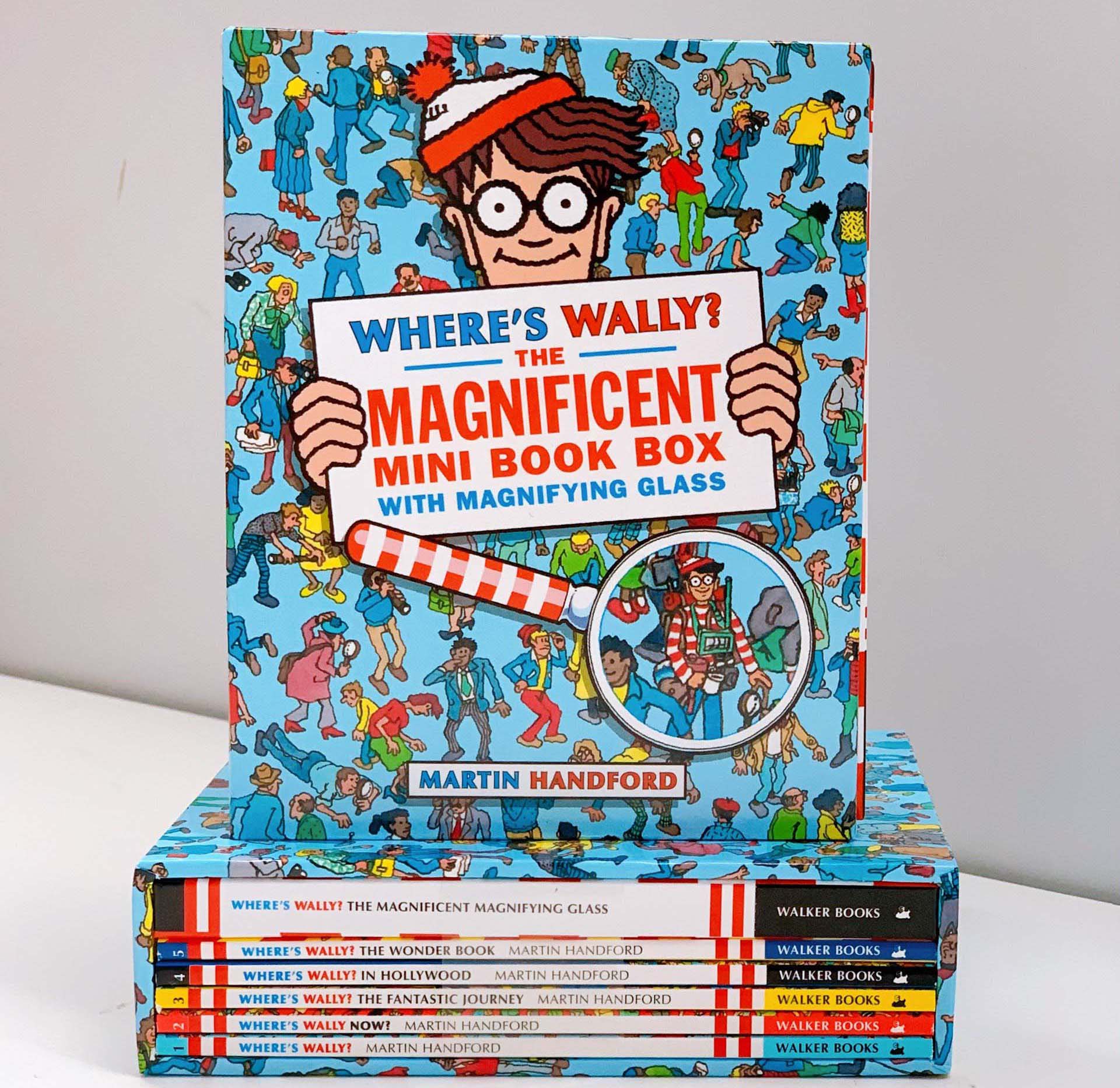 Where's Wally? The Magnificent Mini Book Box: 5 books & magnifying